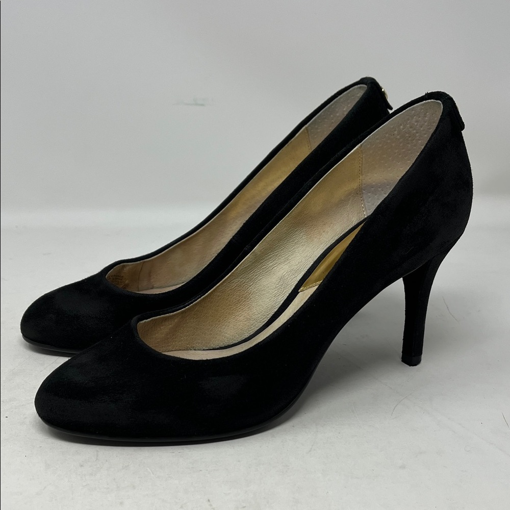 MICHAEL Michael Kors Black Suede Classic Pumps